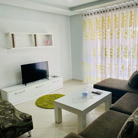 Downtown Apartment Fier Esterno foto