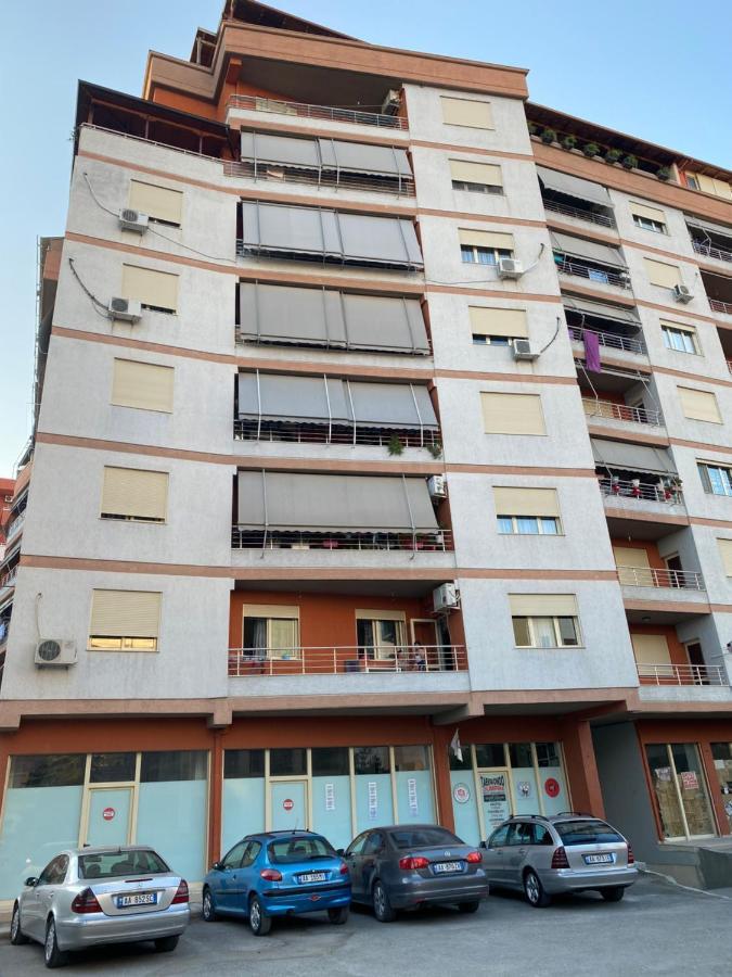 Downtown Apartment Fier Esterno foto